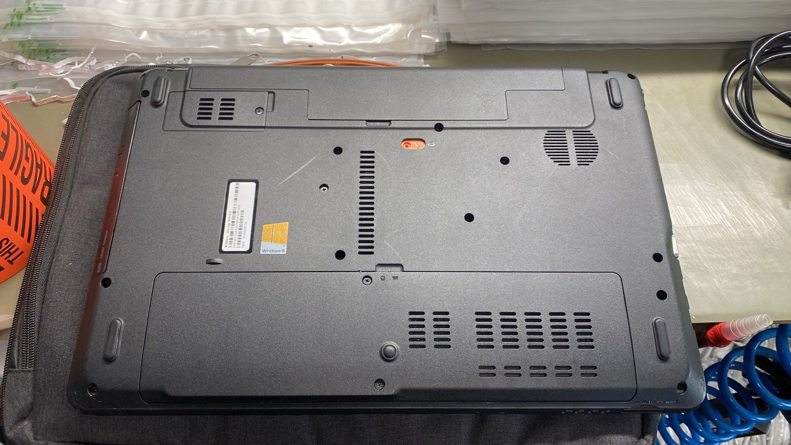 Gateway ME56R47U 15.6″ HD Laptop Intel 8GB Win-10 WebCam DVD Cracked Display See