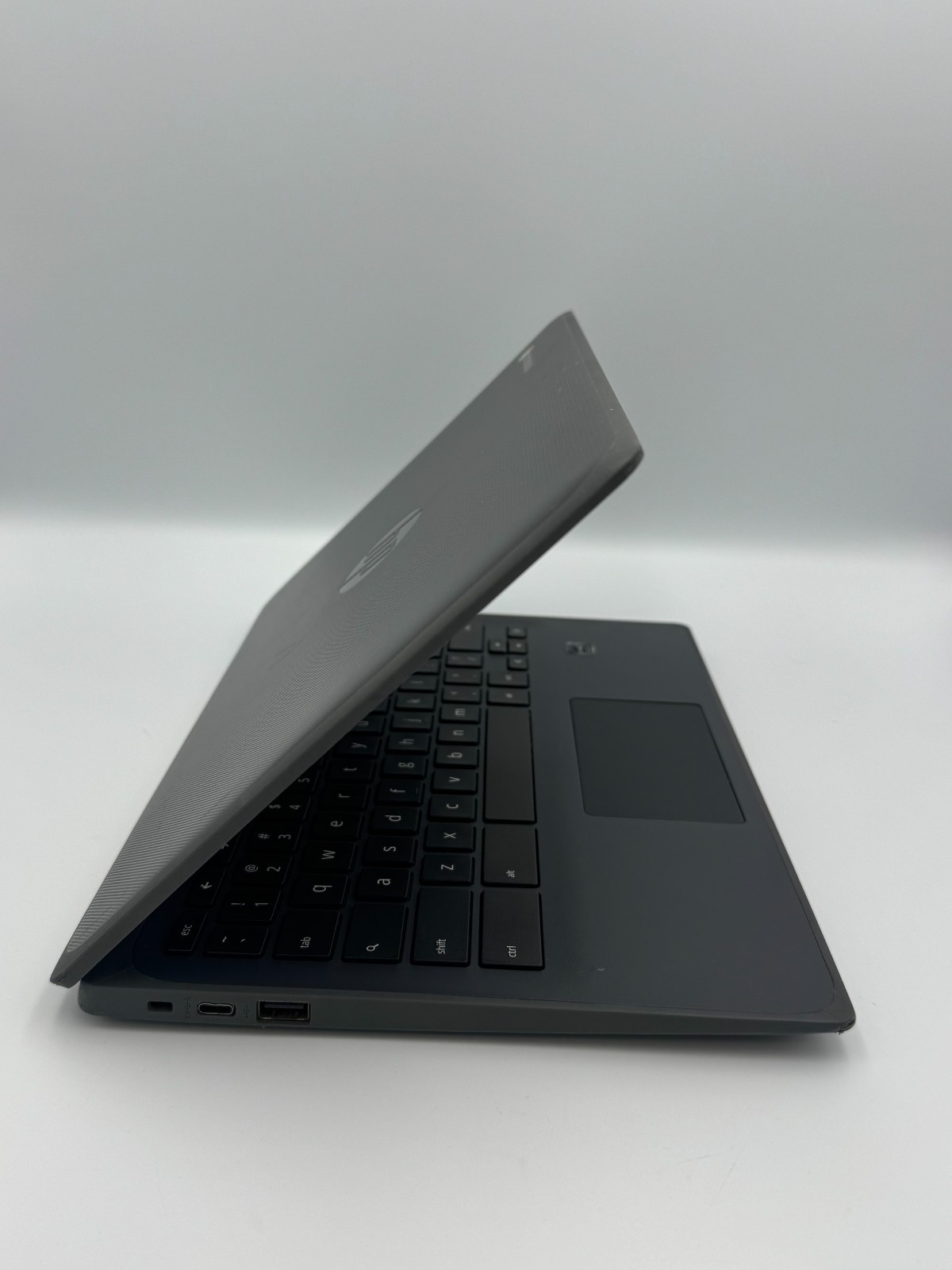 HP Chromebook 11A G8 EE | AMD A4-9120C RADEON R4, 5 Compute | 4GB | 32GB eMMC