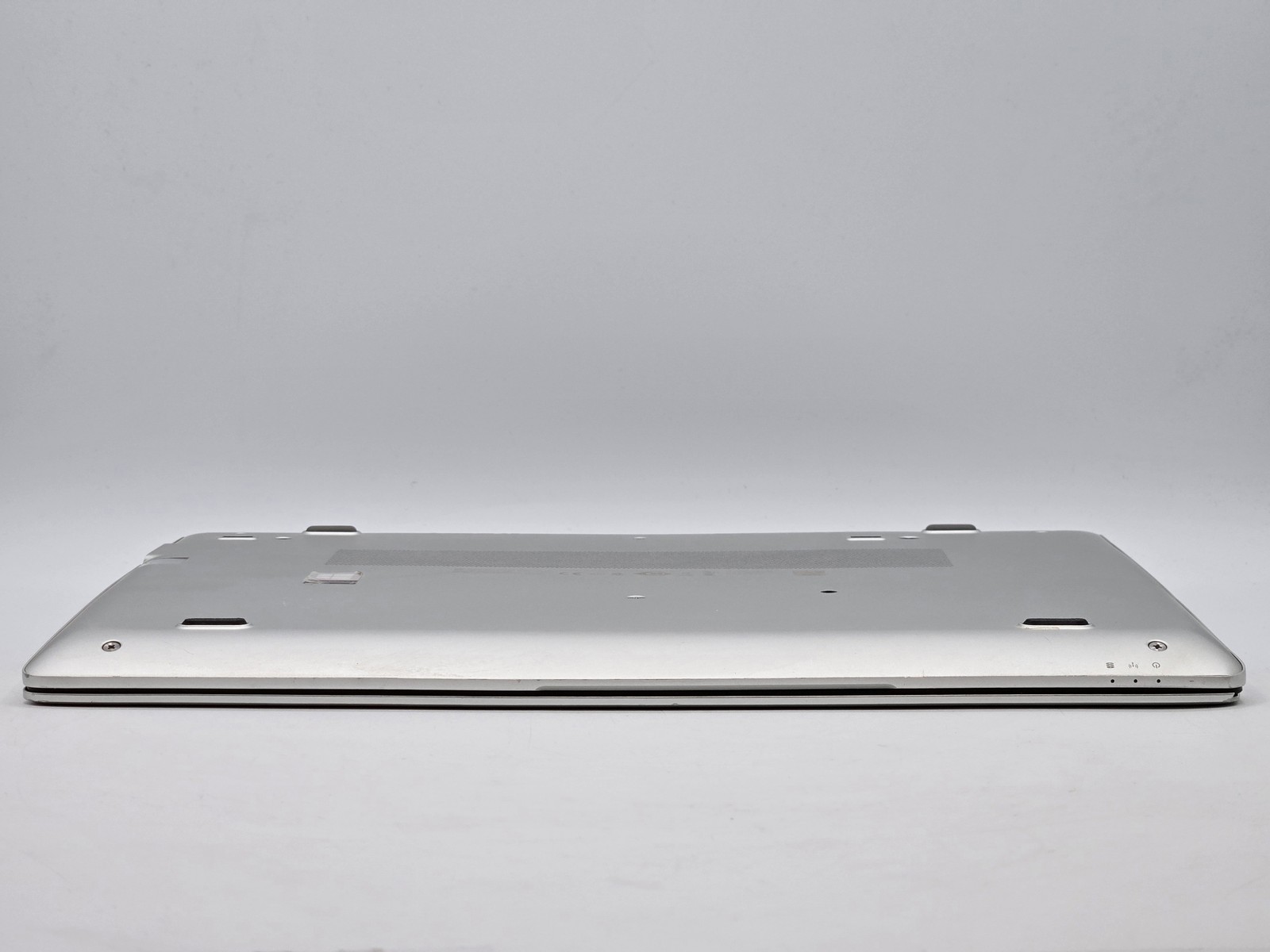 HP EliteBook 840 G5 14″ FHD I7-8650U 512GB 16GB W11P Backlit FP Reader IRCam