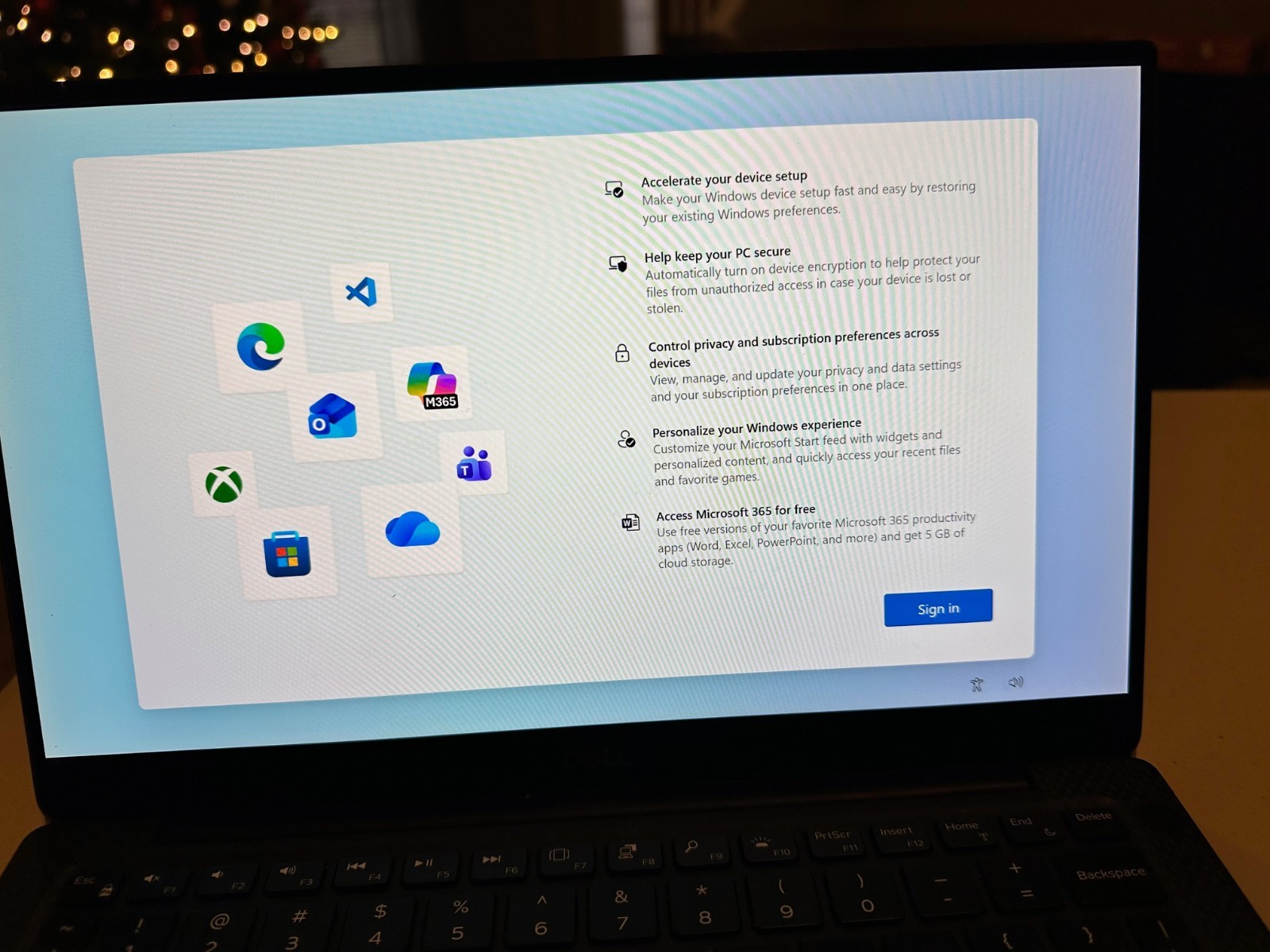 Dell XPS 13 7390 13.3 in Intel Core i5, Parts Only, Screen Works, No SSD