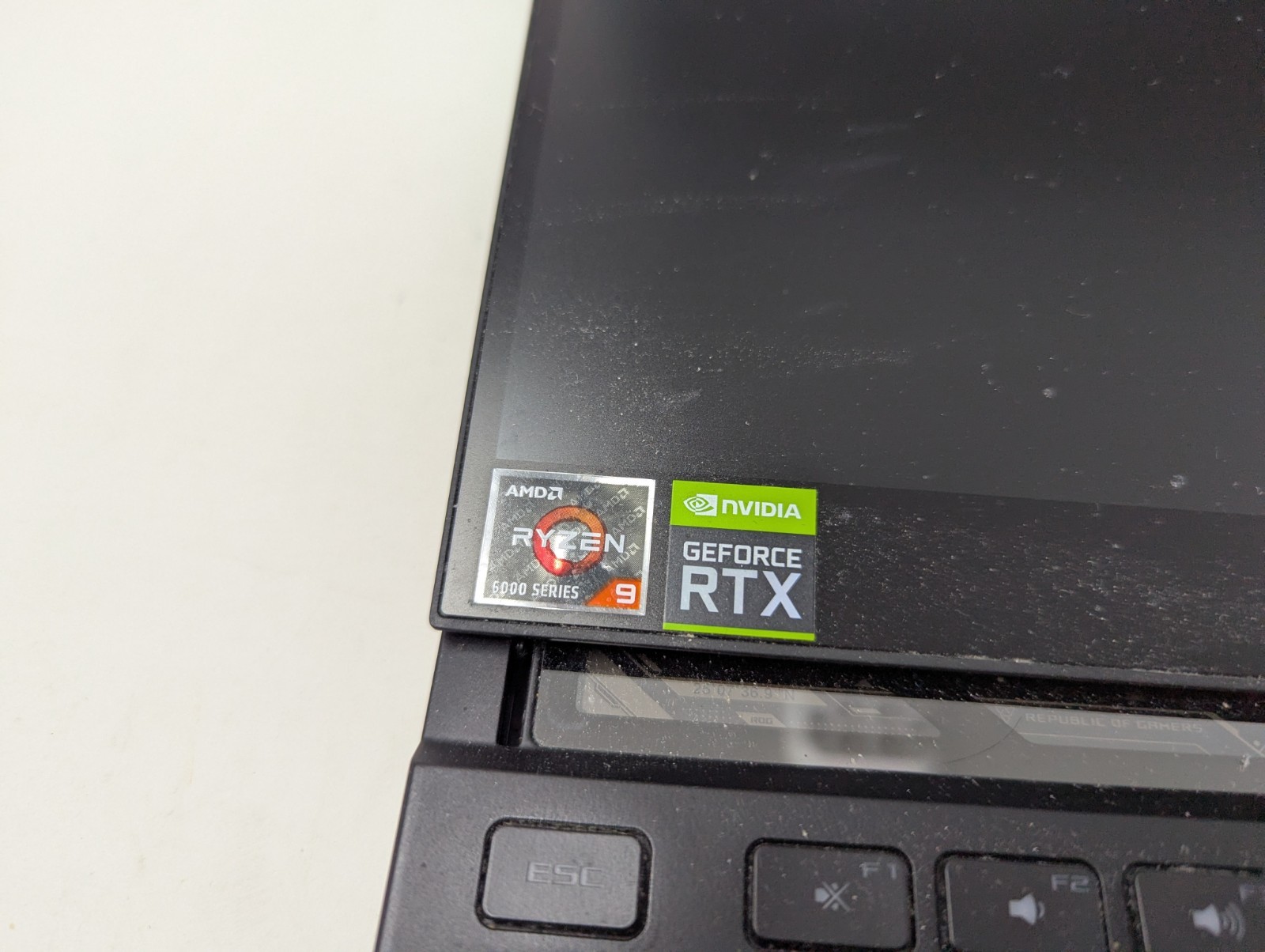 Asus ROG Zephyrus Duo 16 GX650R – RYZEN 9 6900HX RTX 3070 Ti Parts Repair Only