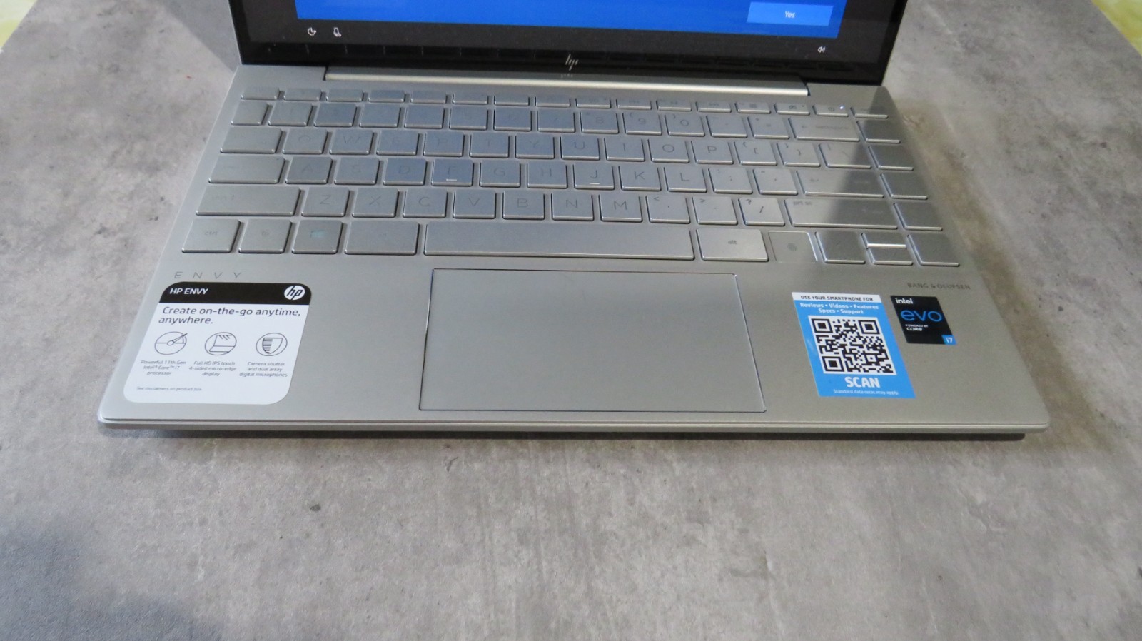 HP ENVY 13-ba1010nr 13.3″ (256GB SSD, Intel Core i7 11th Gen., 4.70 GHz, 8GB)