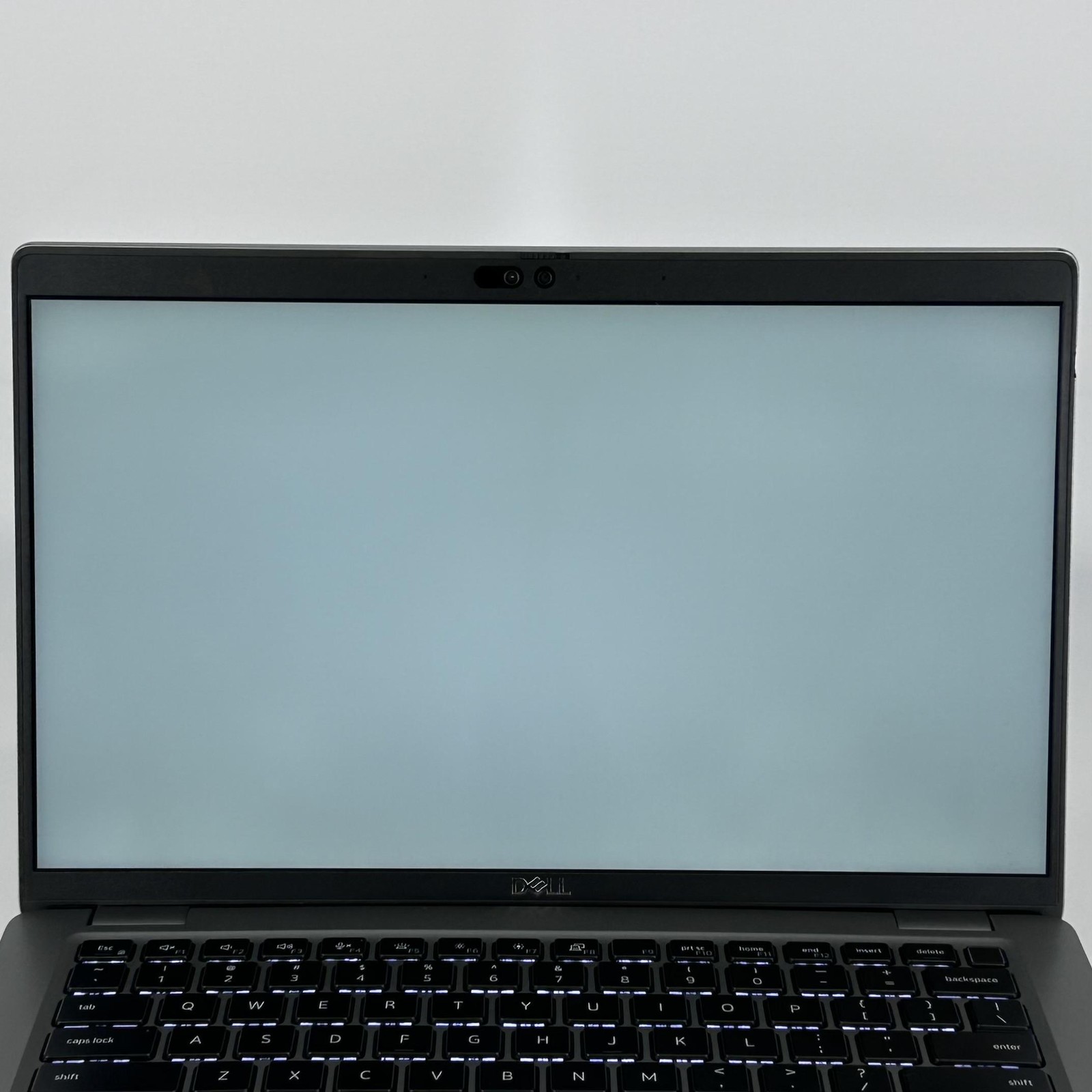 Dell Latitude 5440 14 Gray FHD 1.8 GHz i7-1365U 16GB 512GB SSD Good