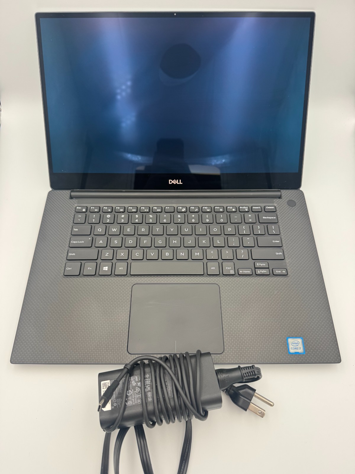 Dell XPS 15 7590 15.6″ | Intel i7-9750H 2.60GHz | 32GB | 1.024TB NVME
