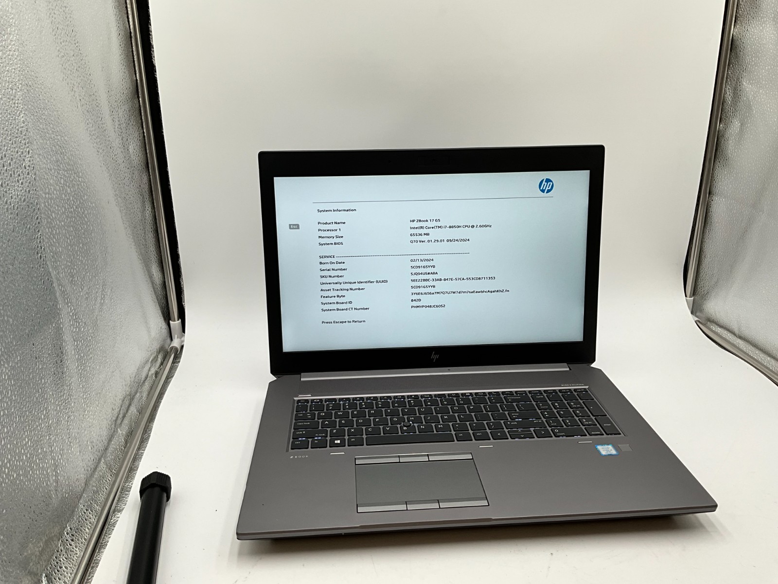 HP ZBook 17 G5 5JQ94US i7-8850H 2.60g 64GB 1tb/512 Win11 laptop 5CD9165YYB
