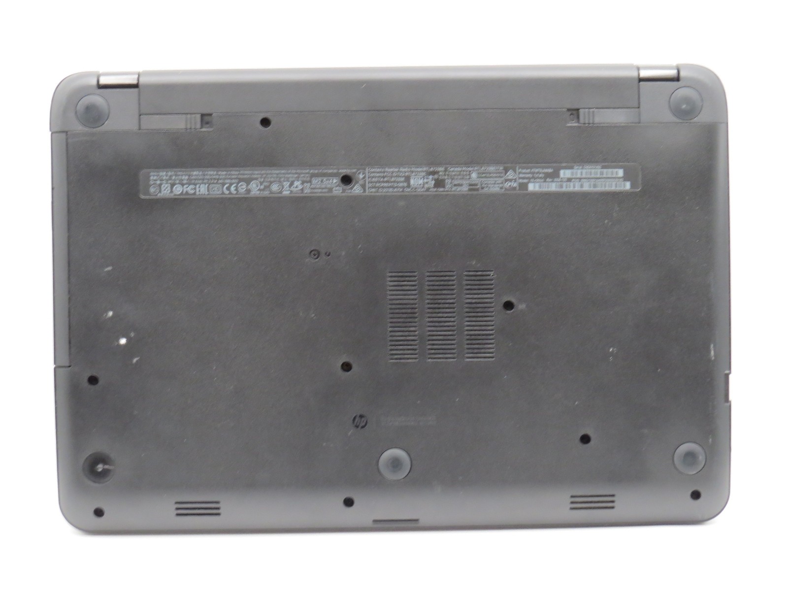 HP Notebook 15 i3-5010U @ 2.1GHz 8GB DDR3 238GB SSD 15.6″ No OS PARTS