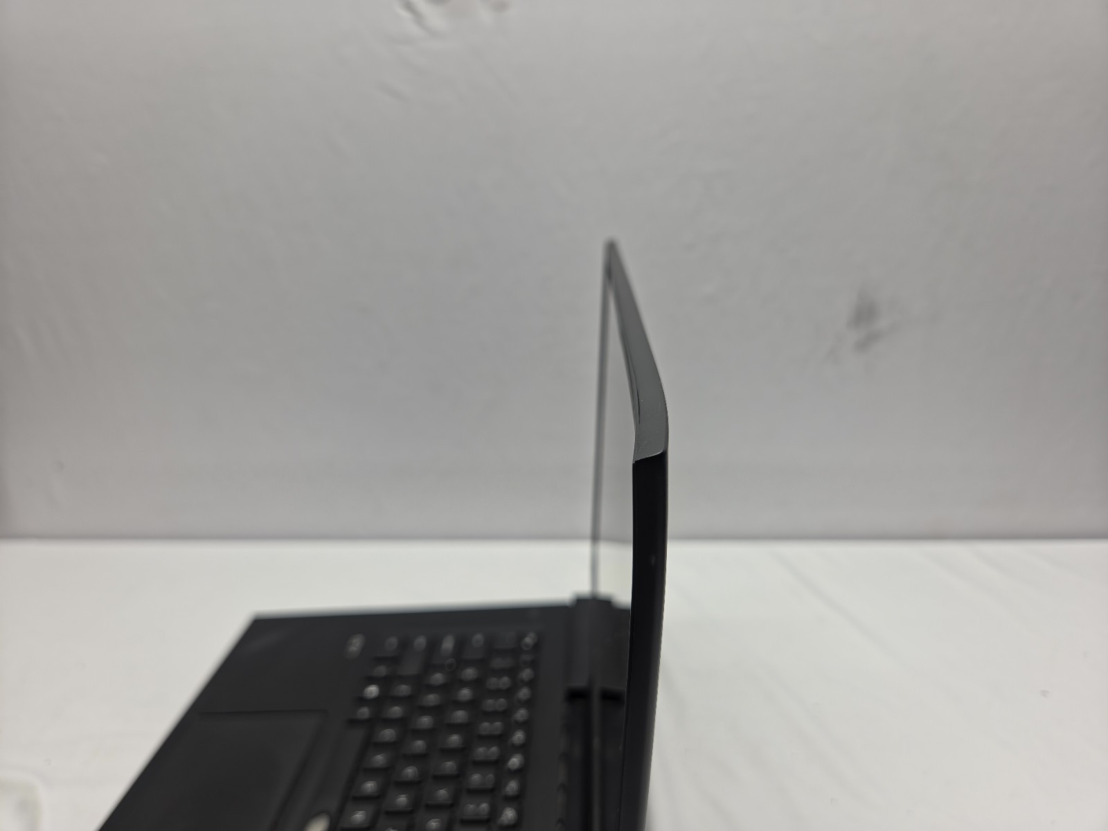 Bad Dell G7 7500 15.6″ OLED i7-10750H 8GB RAM 256GB SSD GeForce RTX 2070 Max-Q