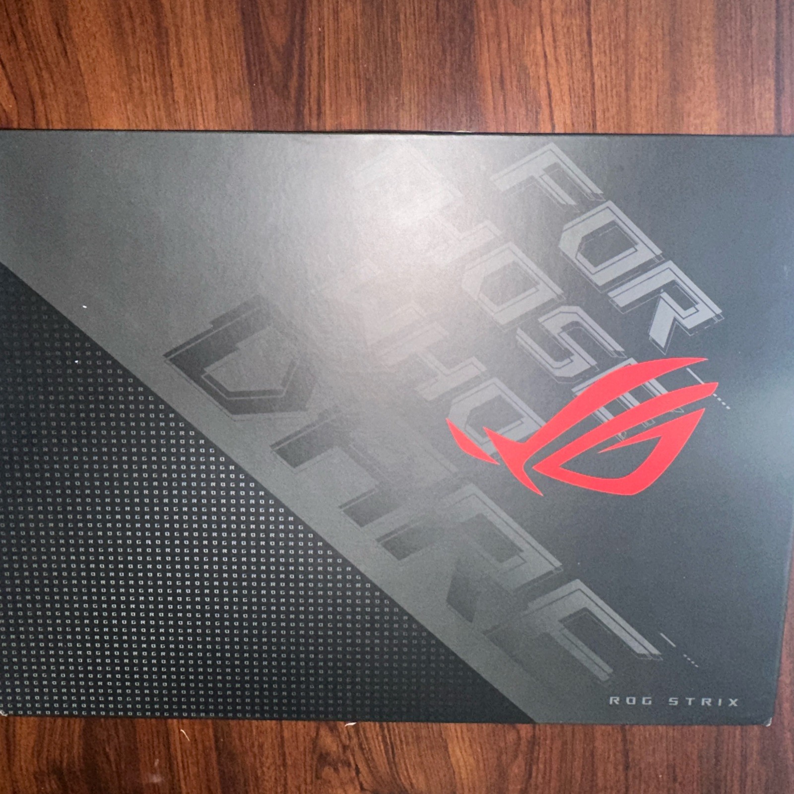 ASUS ROG Strix G17 17.3″ (1TB SSD, AMD Ryzen 9 5900HX,32GB RAM DDR4,RTX 3070) 