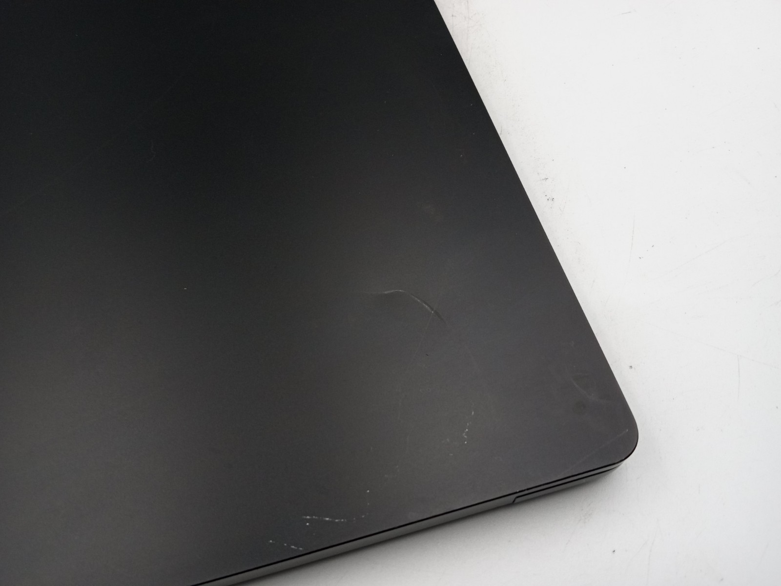 Microsoft Surface Laptop 4 1979 15″ Intel i7-1185G7 16GB 256GB W11 – READ -RR