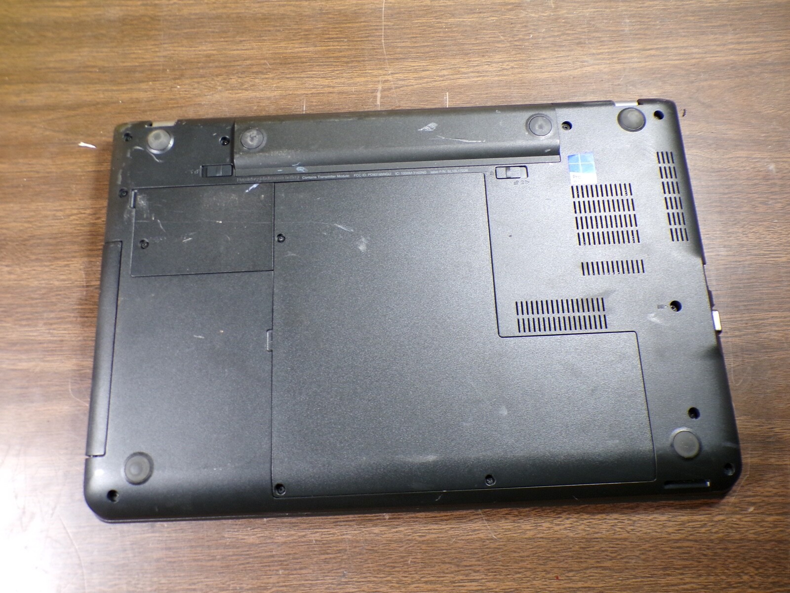 THINKPAD LENOVO E560 INTEL CORE I5-6200U 2.30GHZ 8GB RAM **NO HD/ NO CADDIE