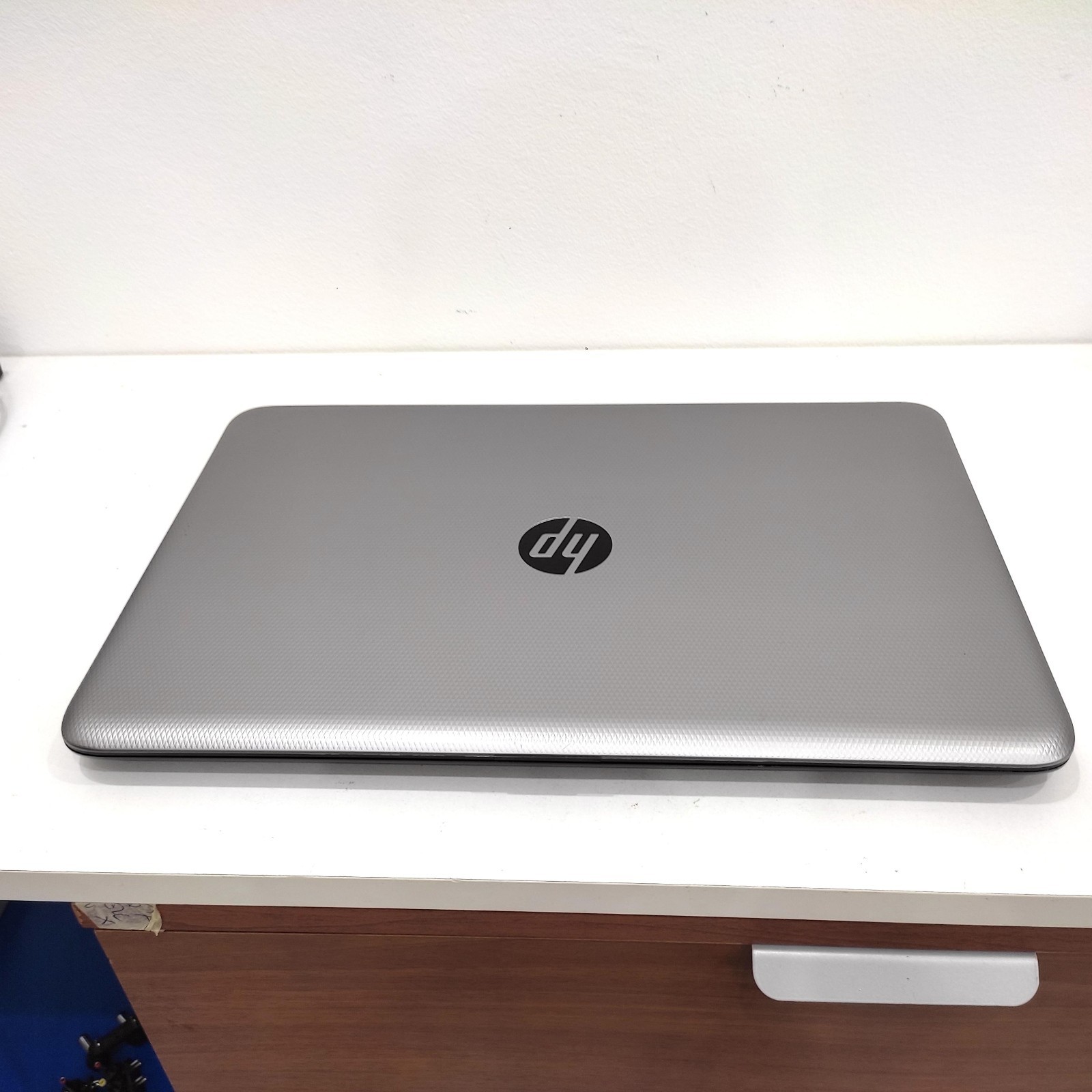 HP TPN-C125 15.6″ LCD Flawed Notebook PC Working HDMI Win10 22501
