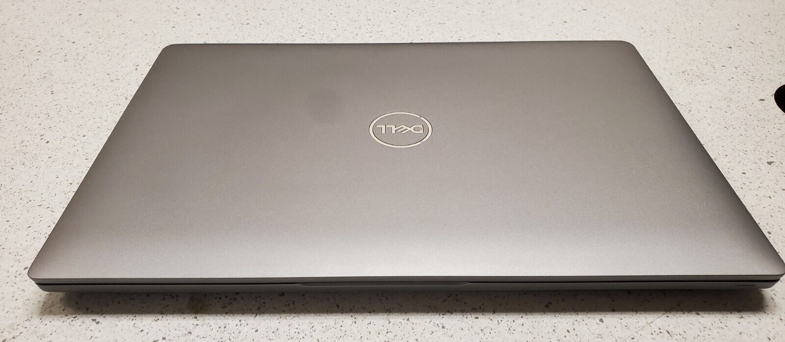 DELL Latitude 5420 i5 11th GEN w/power adapter