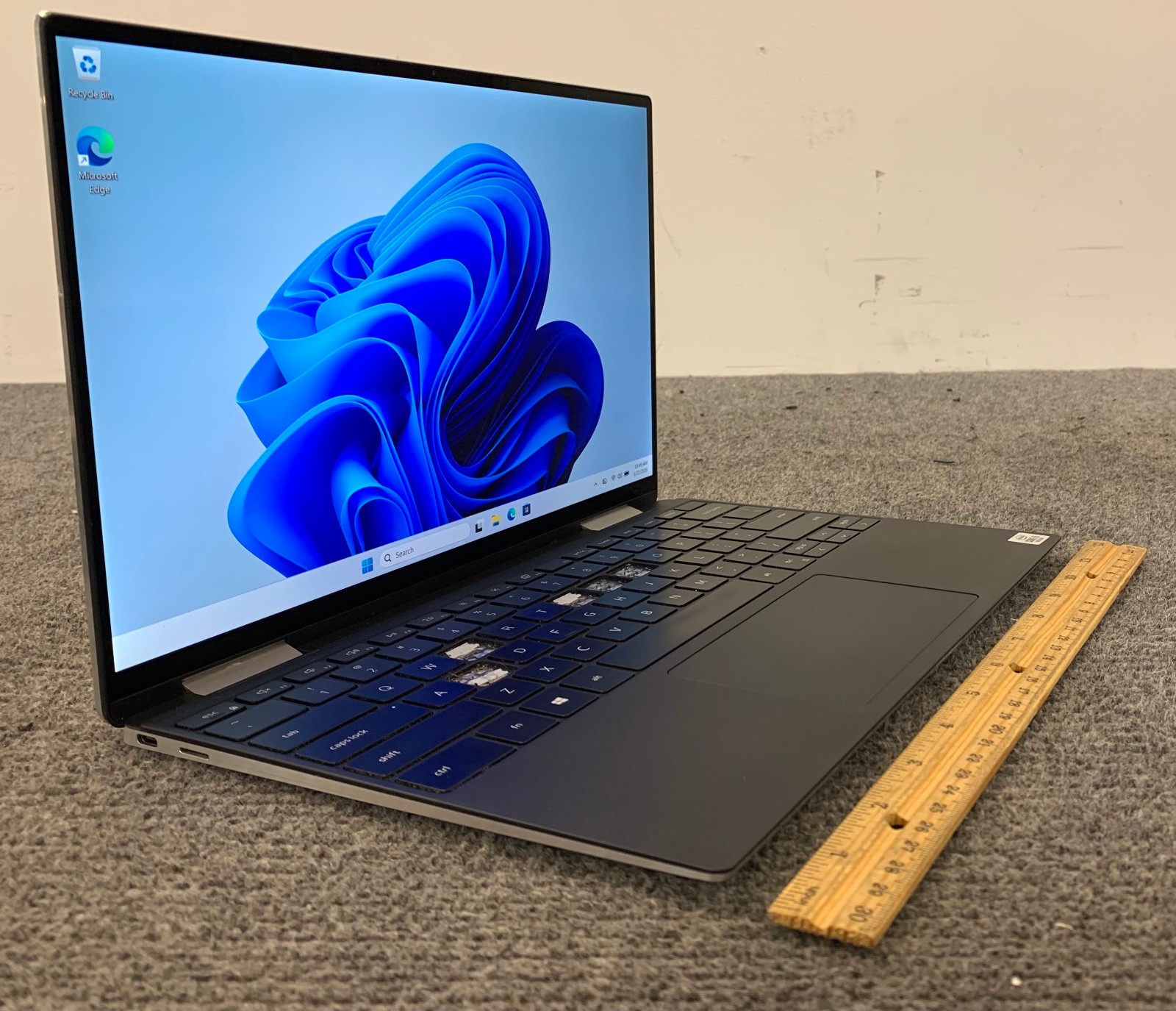 Dell XPS 13 7390 13.3″ 2-in-1 Laptop i5-1035G1 8GB RAM 256GB NVMe, As Is