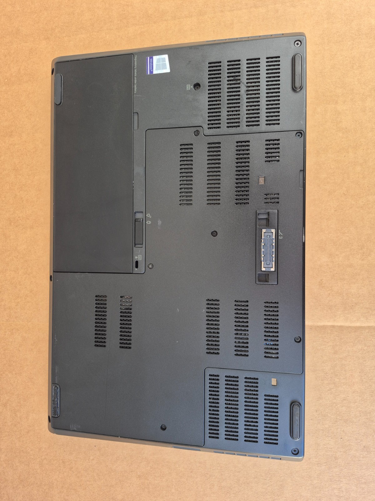 LENOVO THINKPAD P50 i7-6820HQ 2.7GHZ RAM 16GB SSD 512GB QUADRO M1000M ,WIFI,HDMI