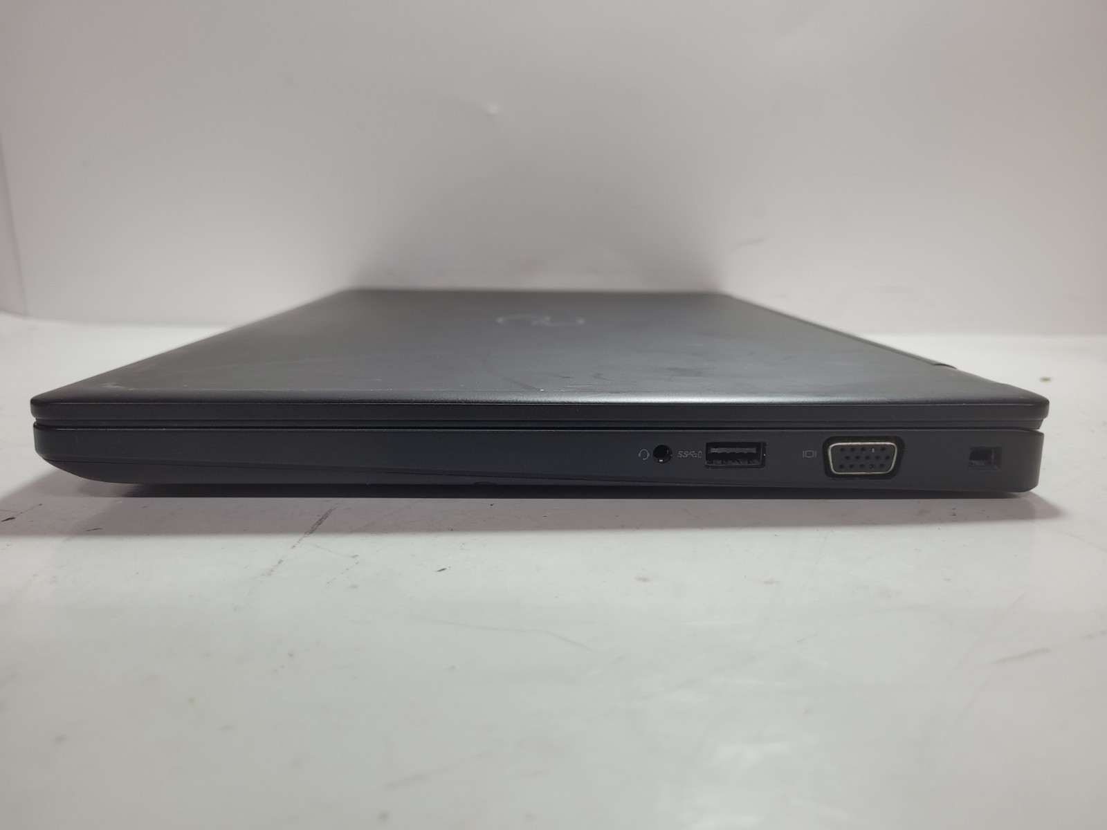 Dell Latitude 5490 w/i5 7th Gen, 14″ Laptop *READ for Parts/Repair #0332