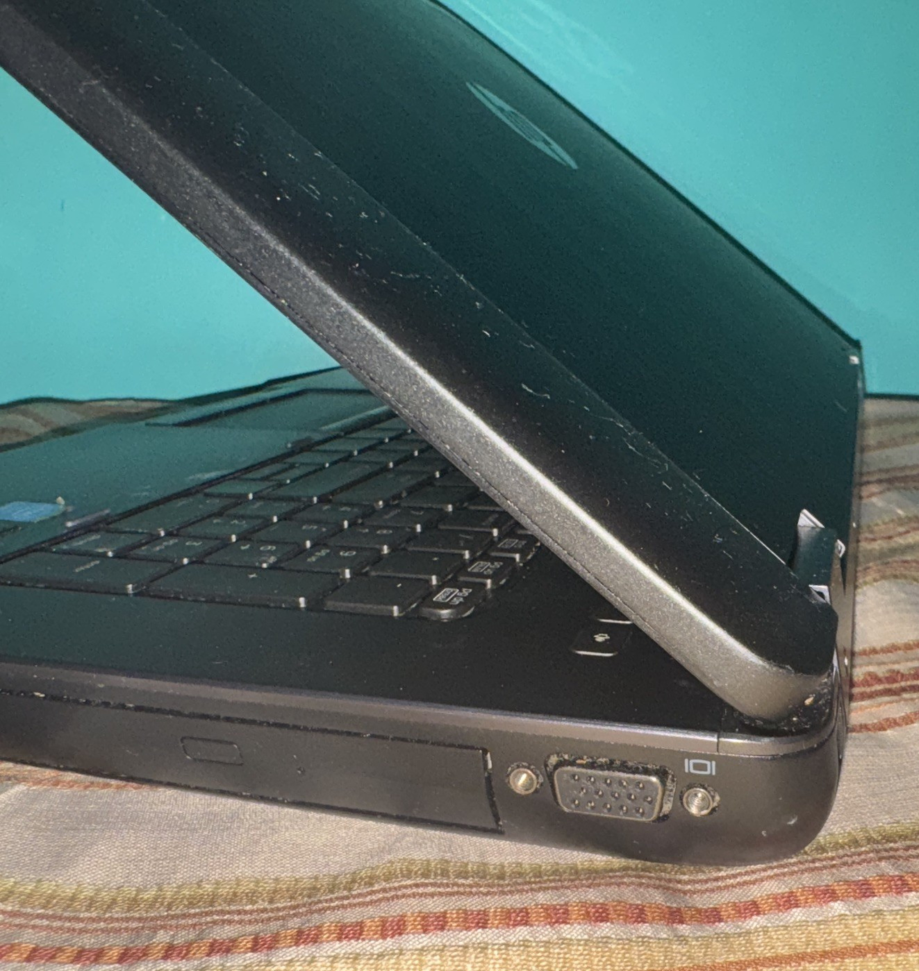 HP ZBOOK 17 G1 (i7-7820HQ 3.90GHZ, 512GB SSD, No RAM, Quadro P3000) FOR PARTS
