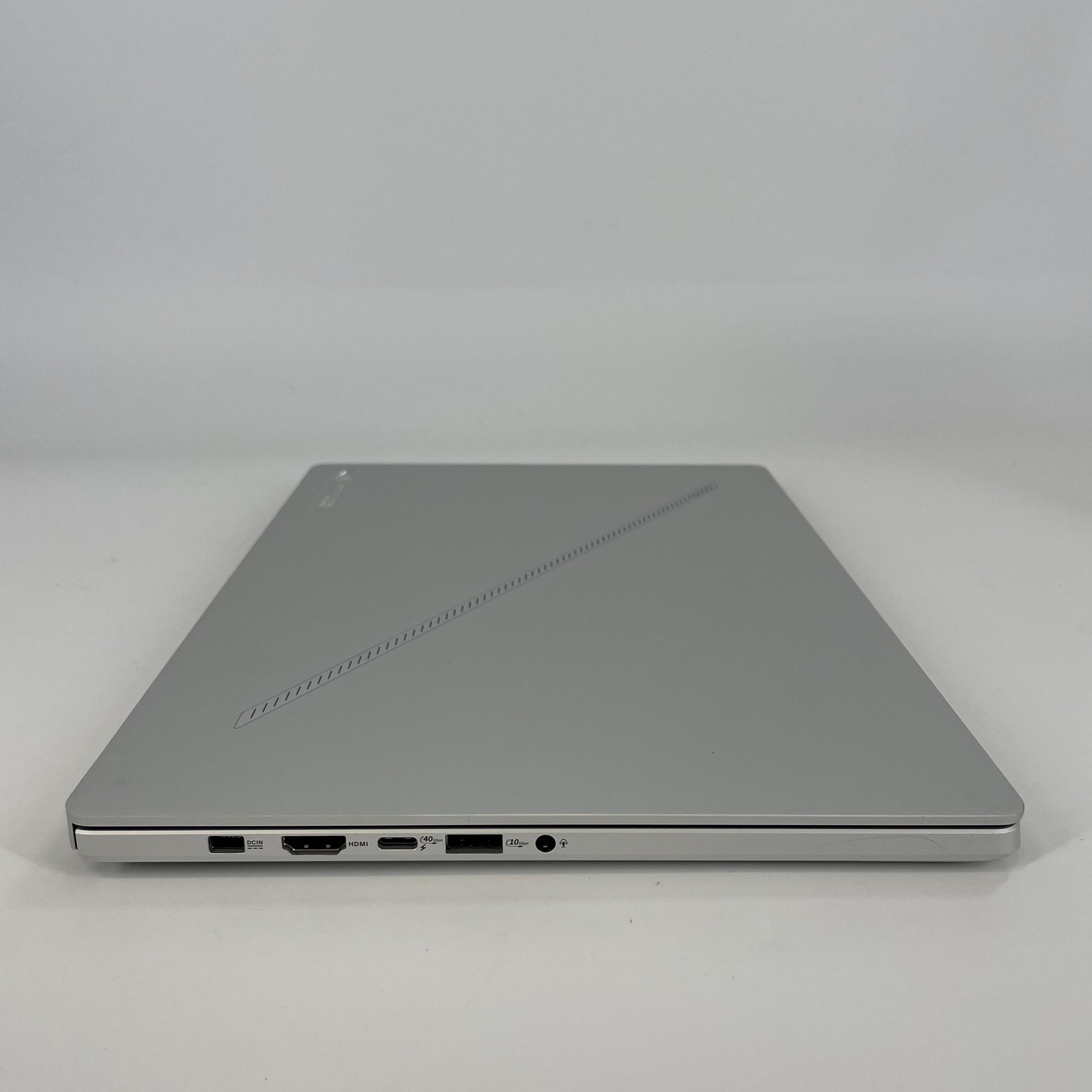Asus ROG Zephyrus G14 GA403 120Hz QHD+ 4.0GHz Ryzen 9 8945HS 32GB 1TB RTX 4070