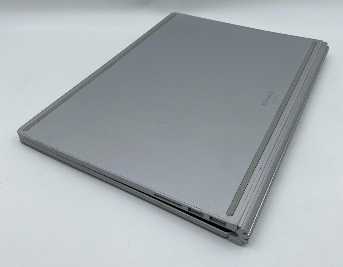 Microsoft Surface Book 1 13″ i5-6300U 2.4GHz 256GB SSD 8GB DDR3 Silver Fair/Dent