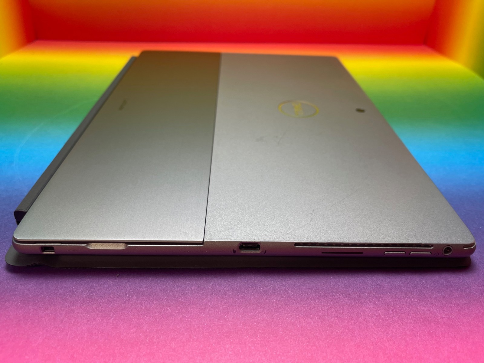 Dell Latitude 7320 2-in-1 LTE eSIM i5-1140G7 8GB 256GB 13″ DE Win11 Pro FID