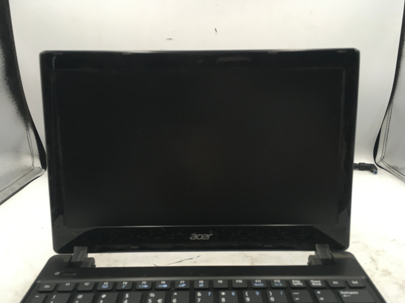 ACER ASPIRE V5 131 – FOR PARTS/NO BOOT – INTEL CELERON 1007U – NO RAM – READ -BB