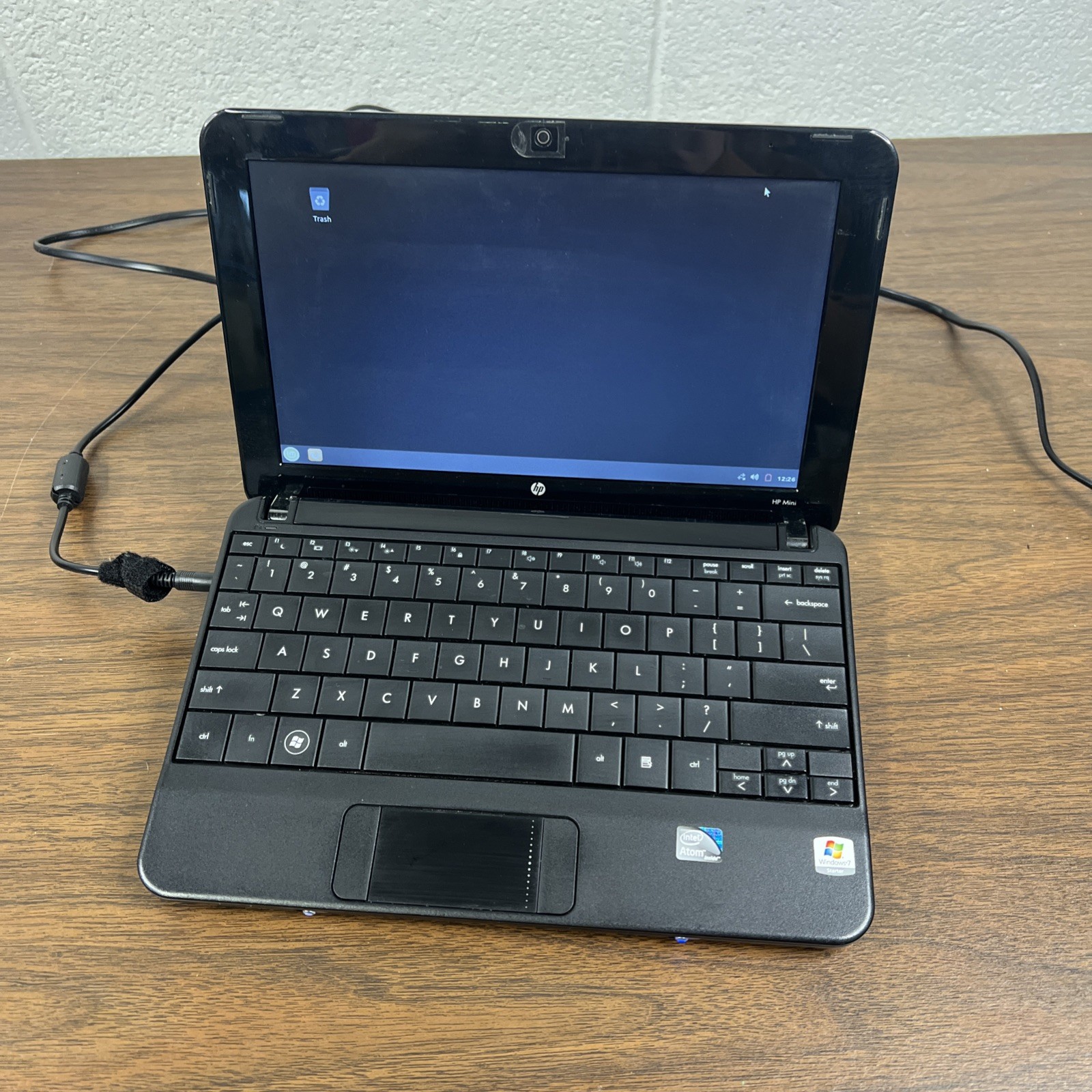 HP Mini 110 Laptop 10″ Intel Atom N270 1.6GHz 2GB RAM 160GB Linux Mint Cinnamon