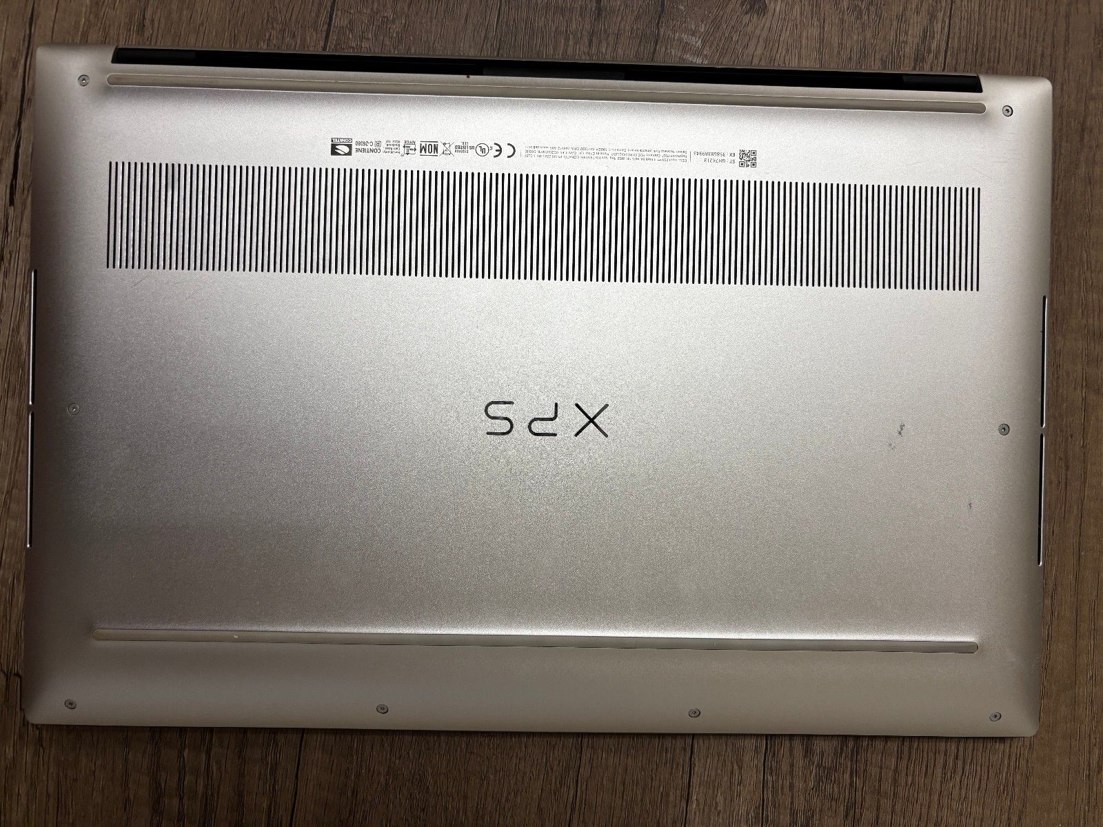 Dell XPS 15 9520 15.6″ i7-12700H 16GB RAM 512GB SSD GeForce RTX 3050