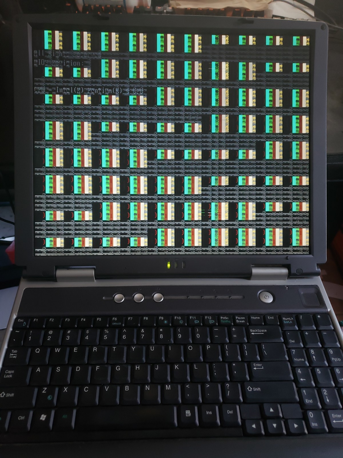 Sager Clevo D800P 16″ Laptop Intel Pentium 4 Vintage Gaming Clean But Untested