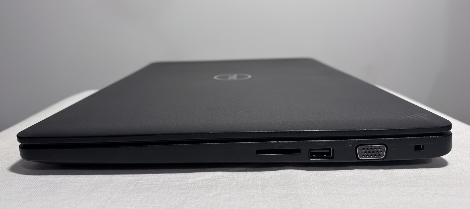 DELL Latitude 3580 i5 15.6″ 16GB RAM 1TB HDD WIN11P READ