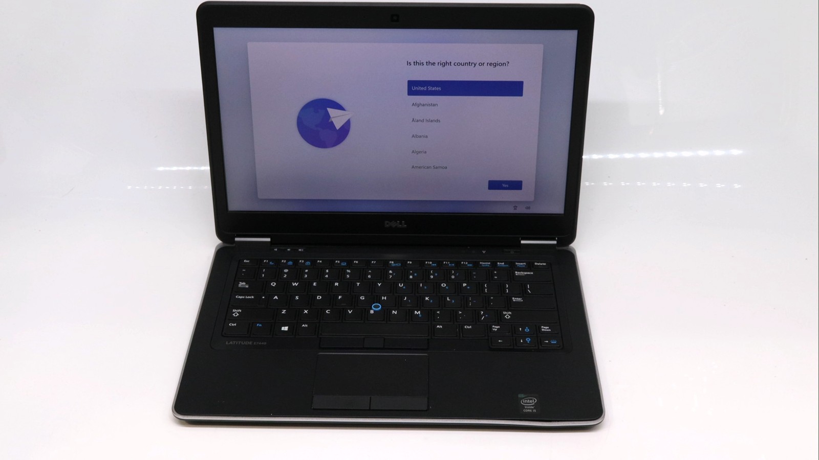 Dell Latitude E7440 14″ i5-4300u 8GB 256GB – Fair READ DESC