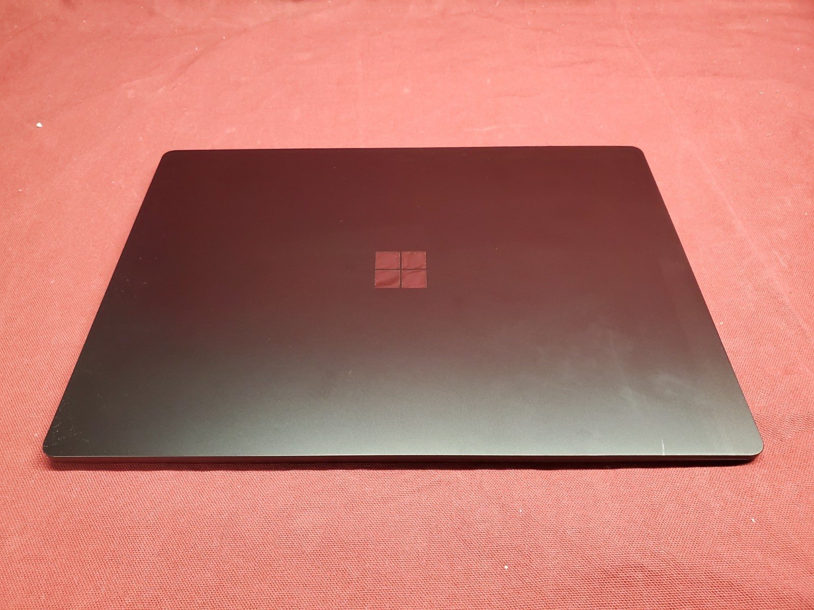 Surface Laptop 4 15″ i7 1185G7 3.00GHz/ 16GB / 512GB SSD #2840