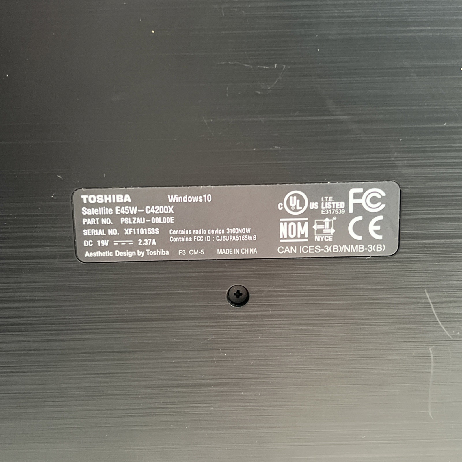 Toshiba Satellite E45W-C4200X 14in. 500GB, 6GB RAM Intel Core i3 5th Gen. 2.1GHz