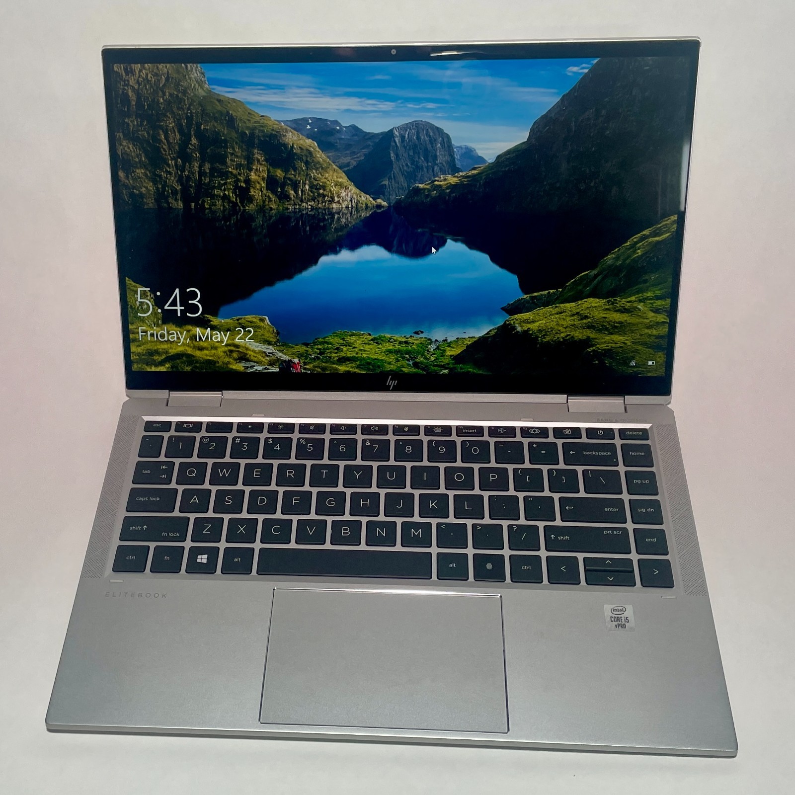 HP EliteBook x360 1040 G7 14″ 16GB / 256GB, Intel i5, 1.7 GHz, w/ Adptr + Stylus