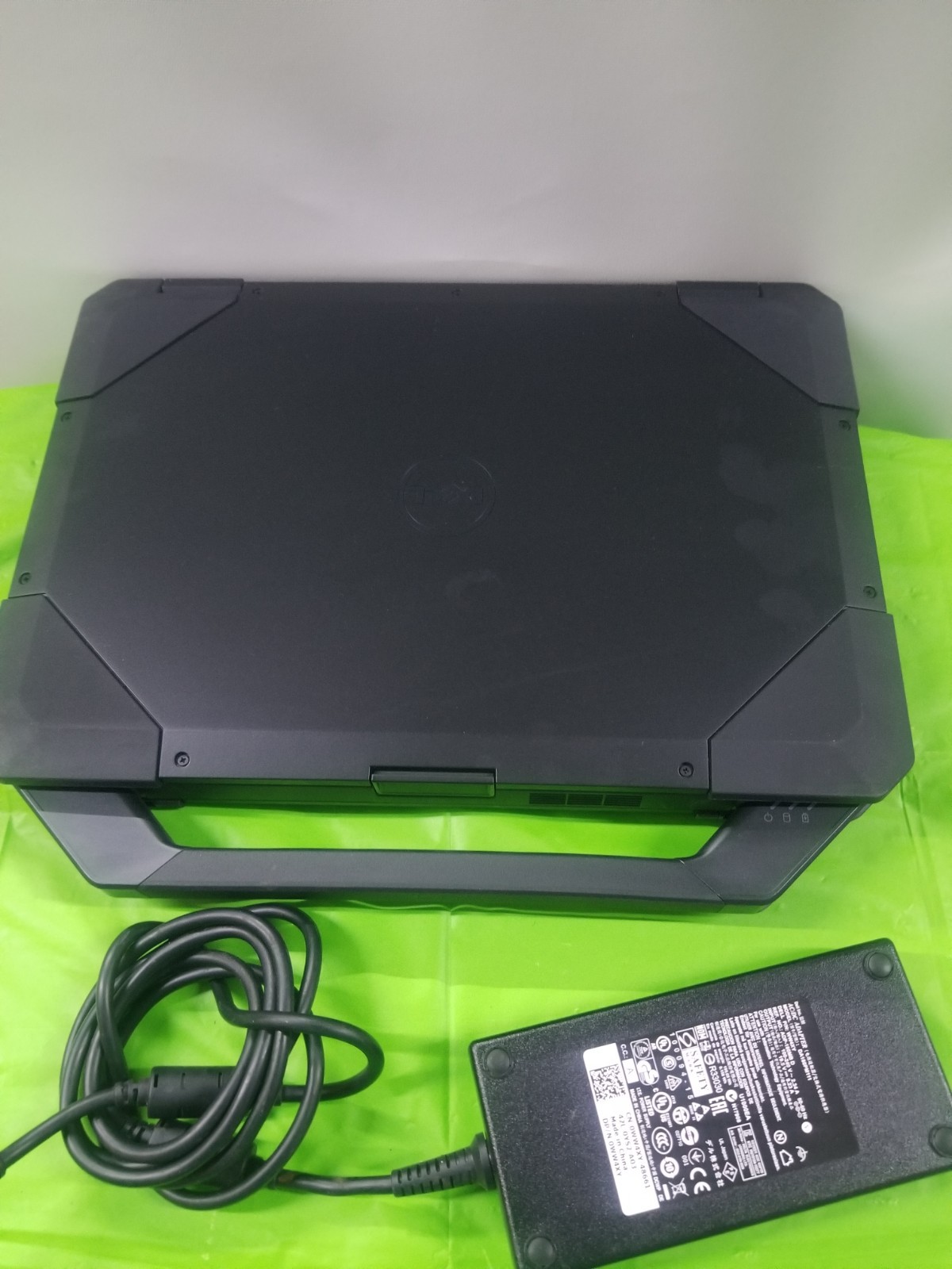 Dell Latitude Rugged 5414 14″ Core i5-6300U 2.4GHz 16GB 256GB SSD Touch, WIN 11