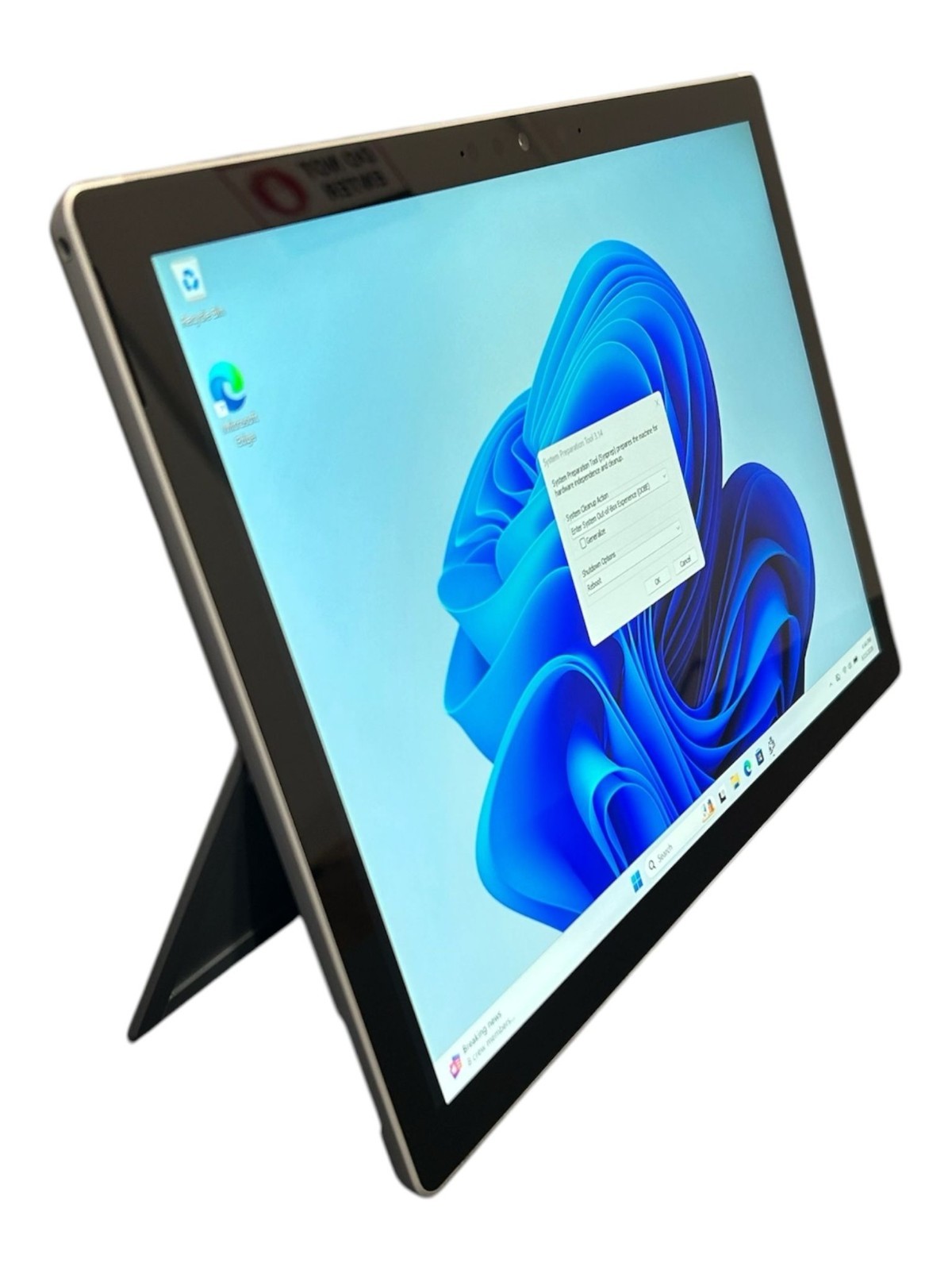Microsoft Surface Pro 7 12.3″ Tablet – i5-1035G4 – 8GB RAM – 128GB SSD
