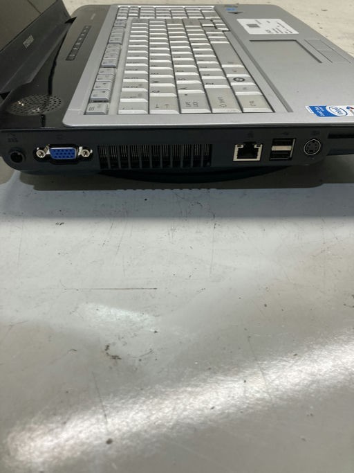 Toshiba Satellite P200 – Toshiba Intel Centrino Duo 1GB NO HDD No Batt