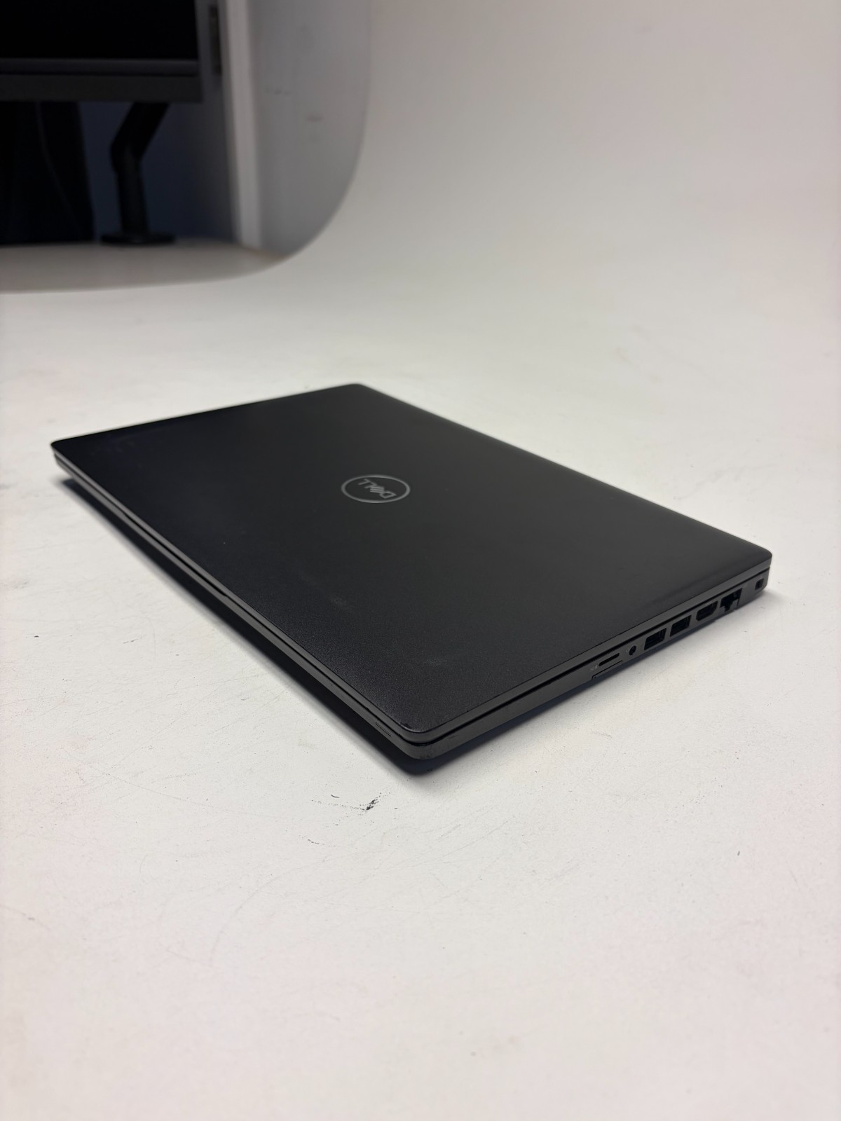 Dell Latitude 5400 w/ Power Supply