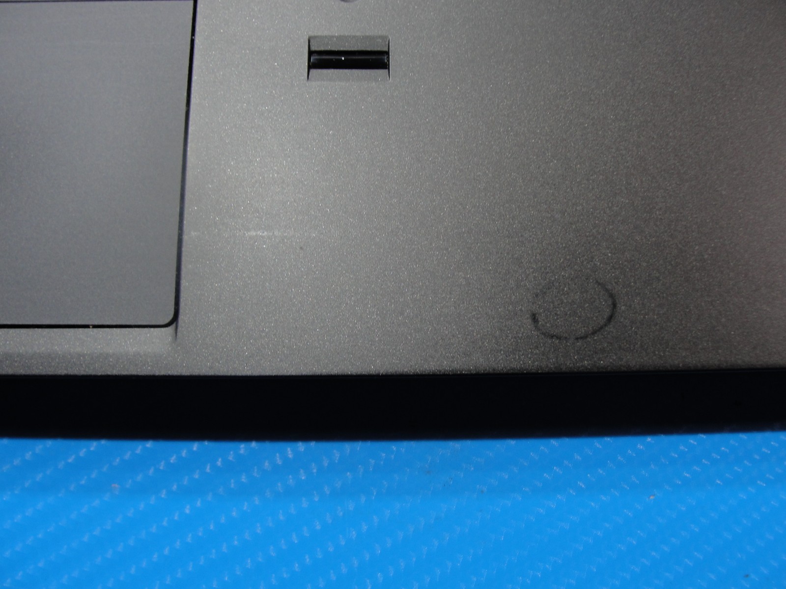 Lenovo ThinkPad E560 15.6″FHD Intel Core i7-6500U 2.5GHz 8GB RAM 128GB SSD +P/A