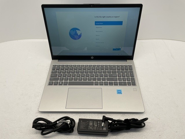 HP 15-fd0628ds 15.6″ Notebook Intel N100 4GB 128GB SSD W11H 8L1H1UAR#ABA