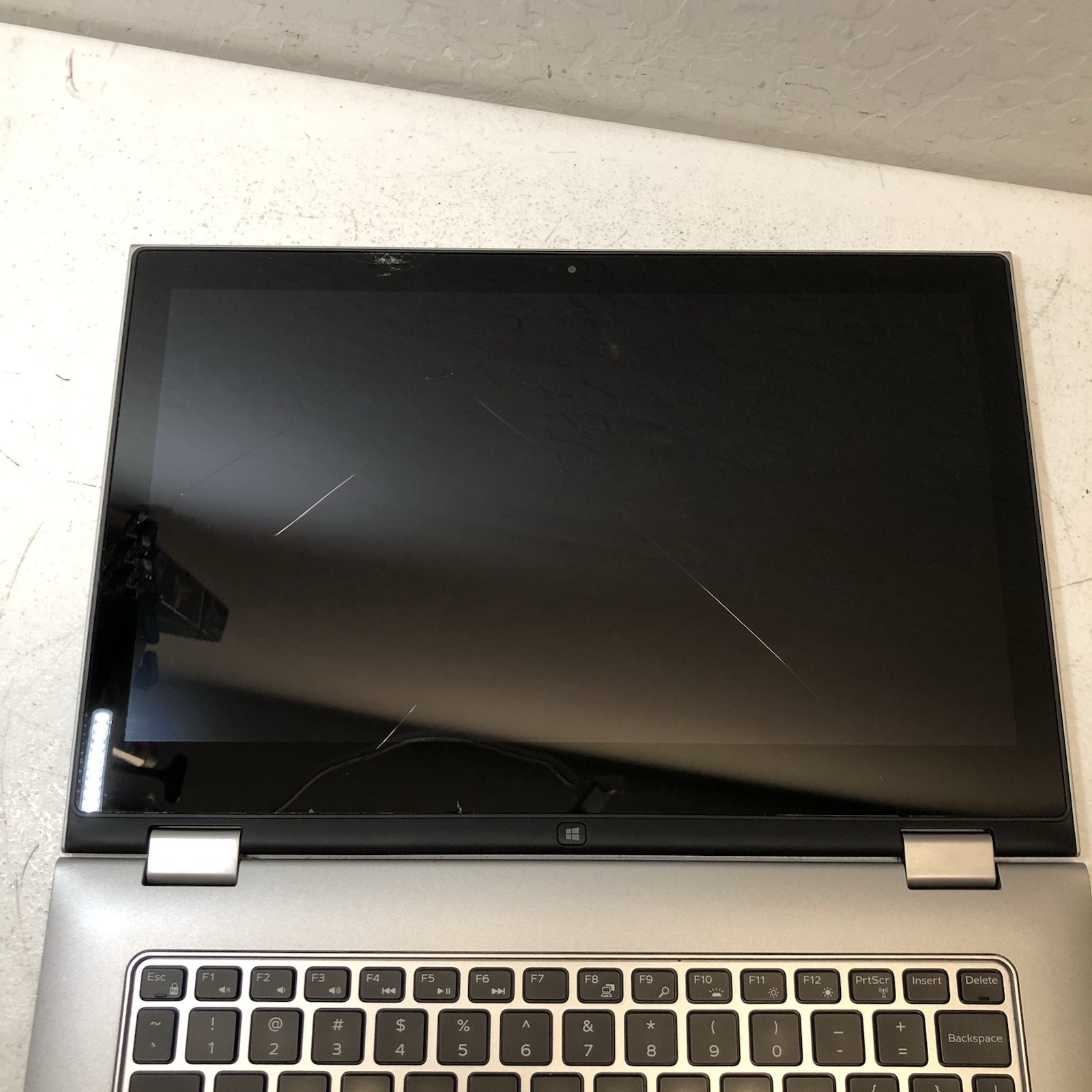 PLEASE READ. Dell Inspiron 13 7000 Series P57G 2-in-1 Intel Core i5 13.3″ Laptop