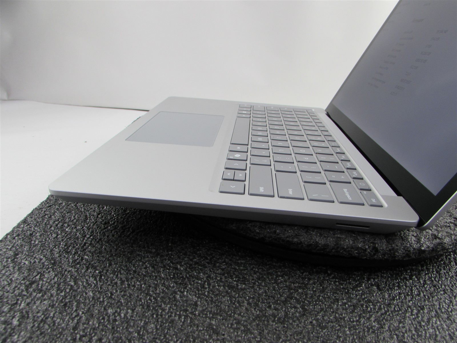SURFACE SURFACE LAPTOP 6 CORE ULTRA 7 165H 512GB SSD 16GB RAM WIN 11 PRO