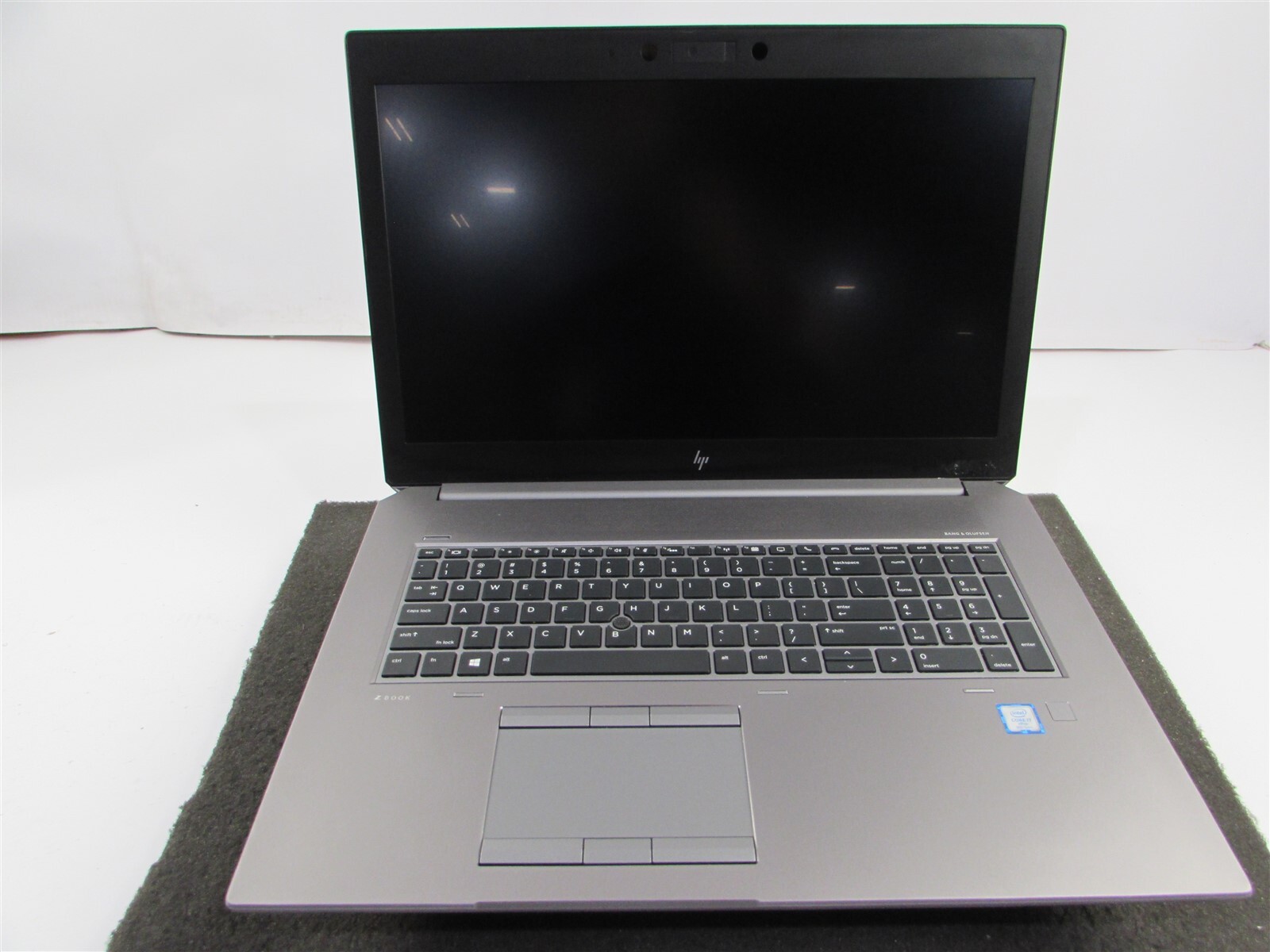 HP ZBOOK 17 (G6) 17.3″ FHD CORE I7-9850H 512GB SSD 32GB RAM RTX 4000 NO O.S