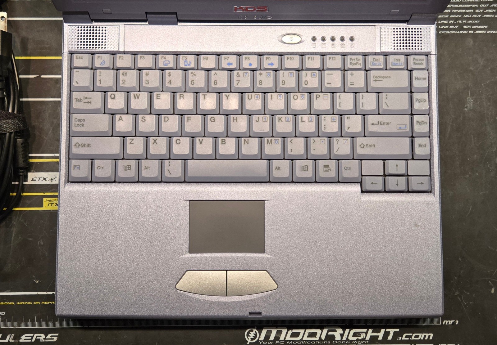 Vintage KDS Valiant 6380iPTD (Intel Pentium III @ 800 MHz, 256 MB RAM, WinME)