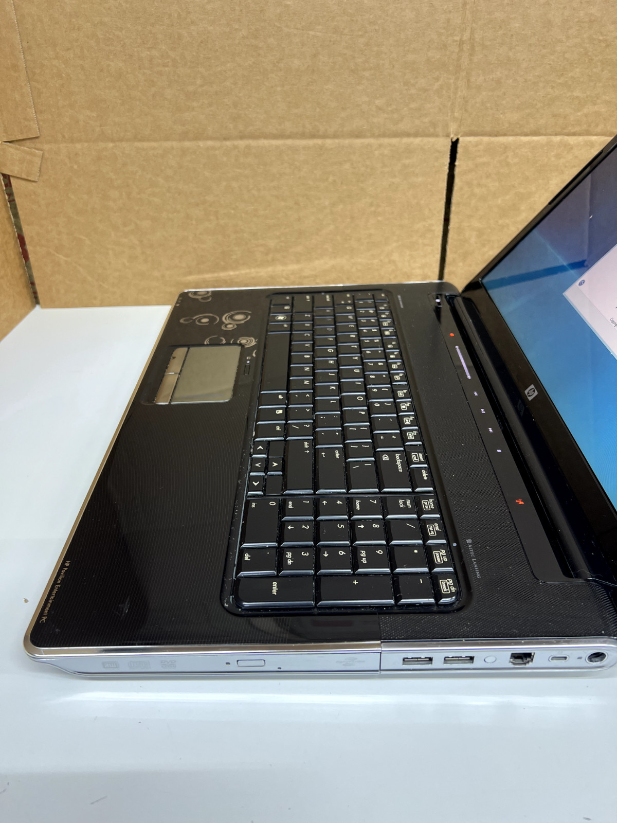 HP dv7-2112TX Laptop PC 1TB HDD 4GB Memory Intel Core 2 Duo Windows Vista