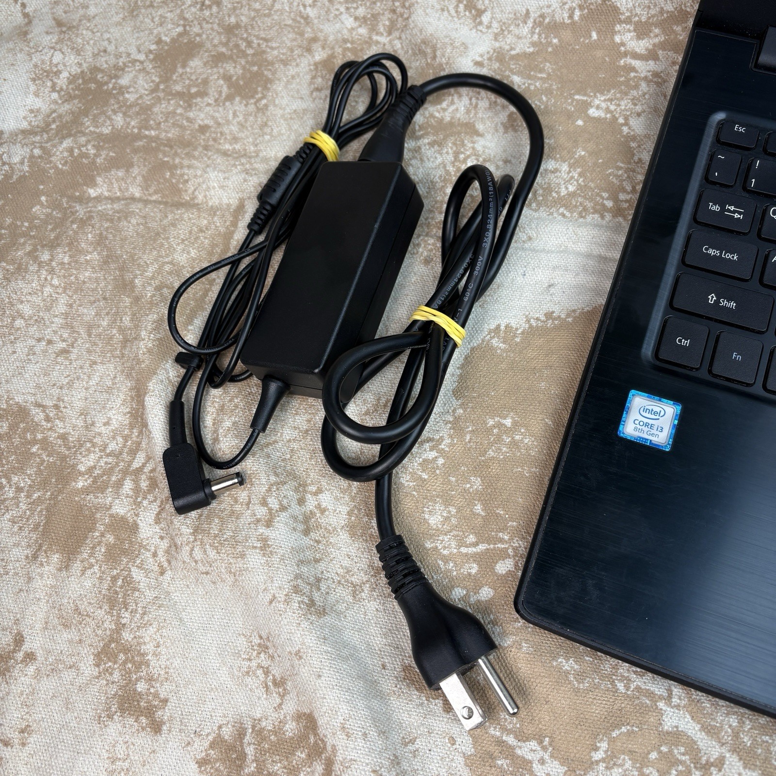 ACER Aspire E5-576 Series Laptop 15.6″ Model N16Q2 i3-8130U 2.2GHz 6GB RAM WORKS