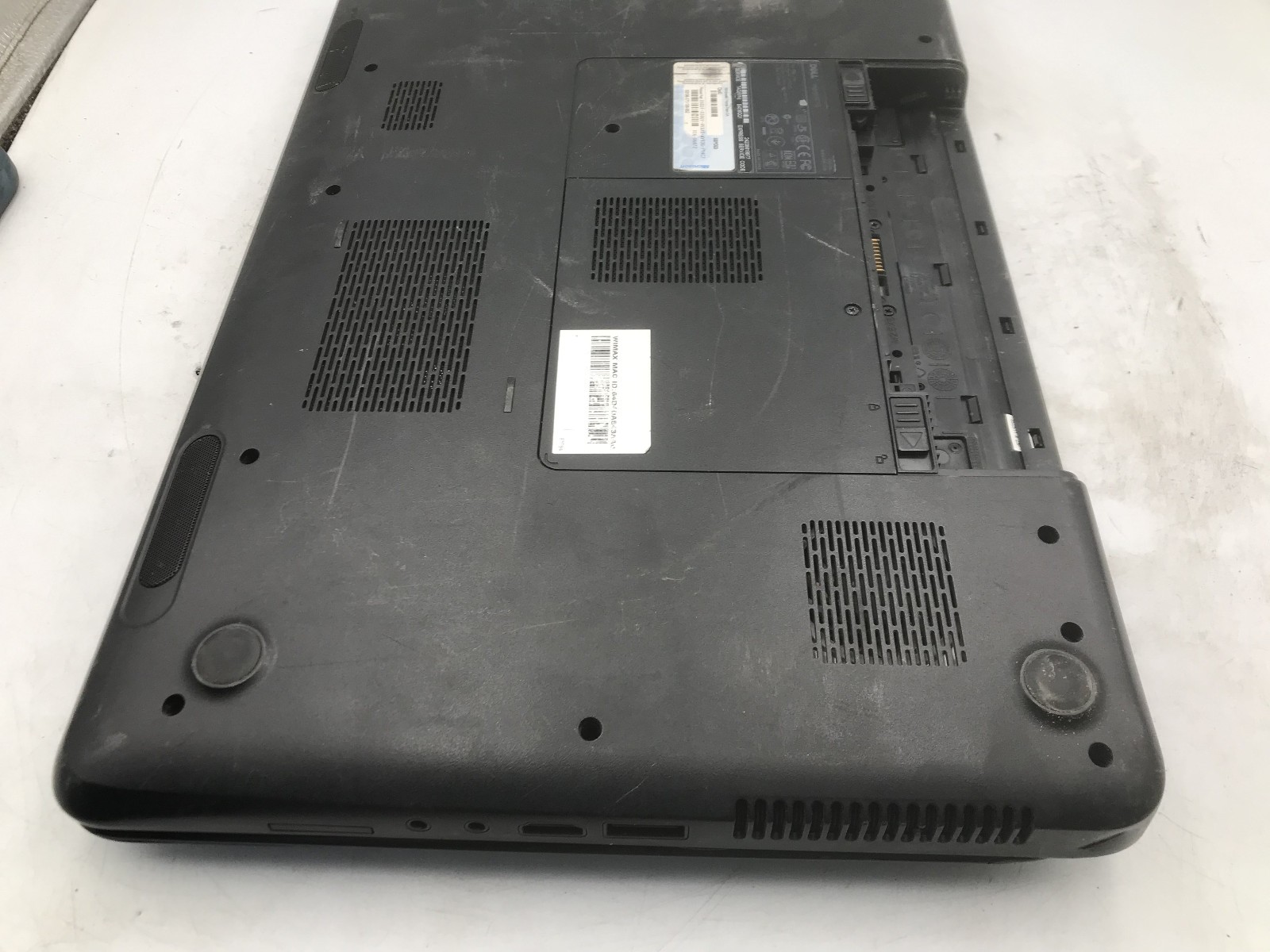 DELL INSPIRON N7110 – FOR PARTS/REPAIR – INTEL i5-2450M – NO RAM -READ DESC- BB