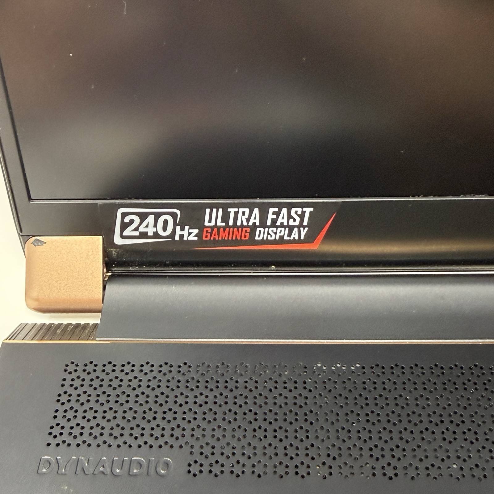MSI GS75 Stealth 10SE-620 – 17.3″ FHD – i7-10875H –16GB RAM –RTX 2060 –512GB SSD