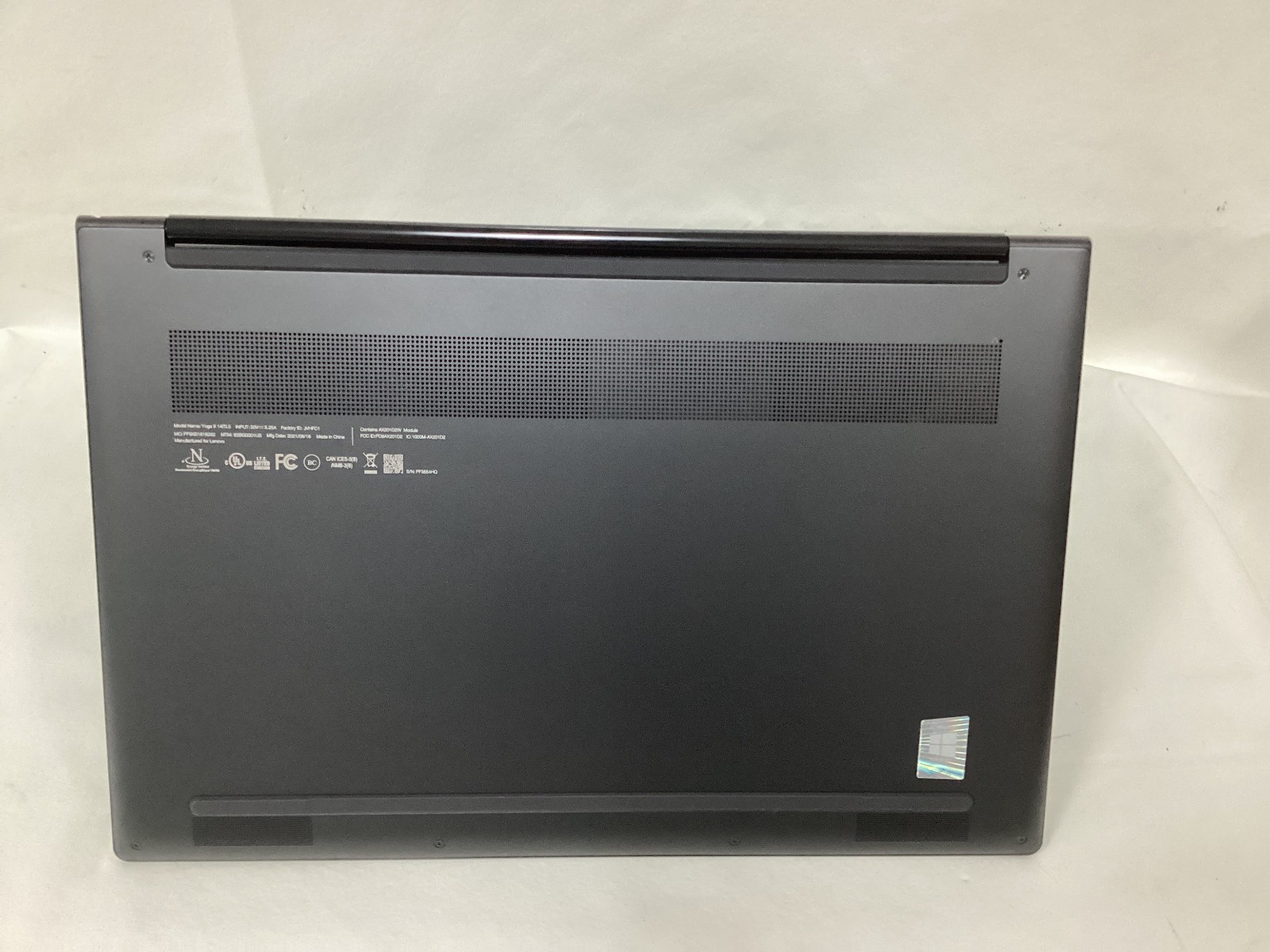 Lenovo Yoga 9 14 2-in-1 14 4K HDR Touch-Screen Laptop, Intel Core i7-1185G7-used