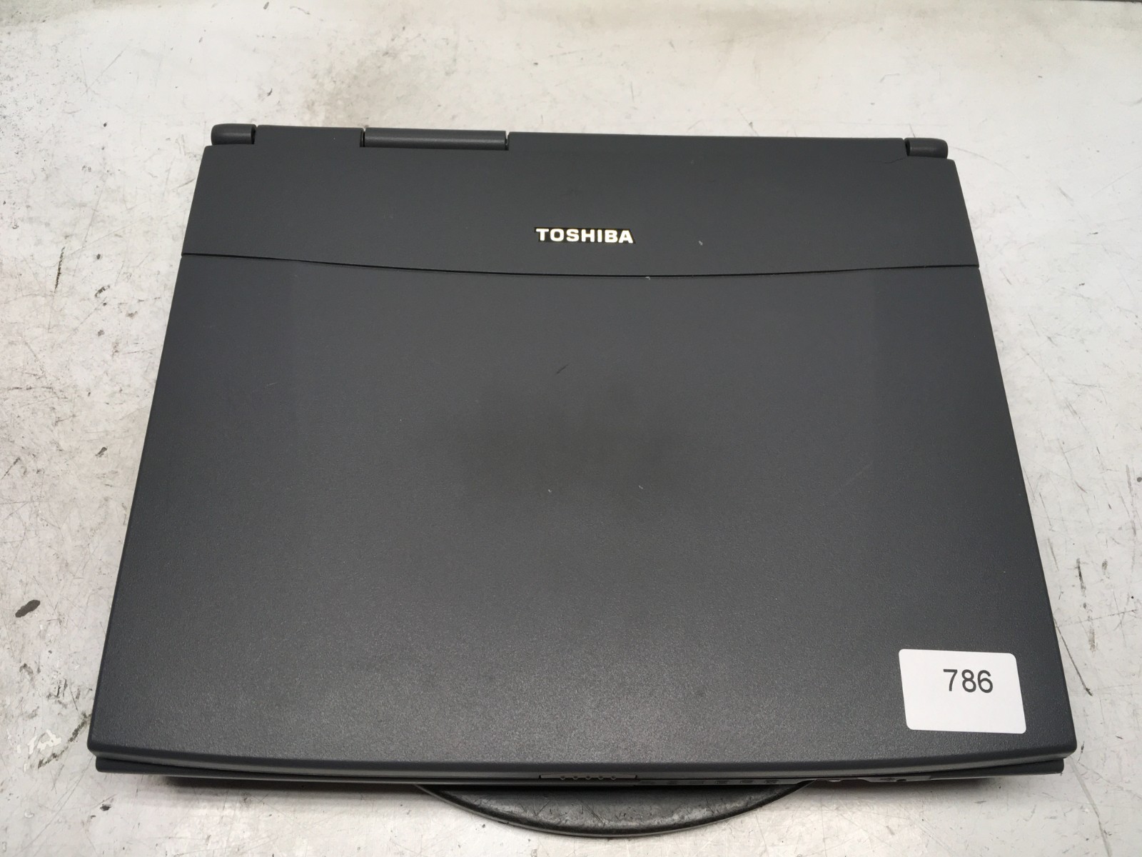 Toshiba Tecra 8000 Intel Pentium II 300MHz 98 MB NO HDD