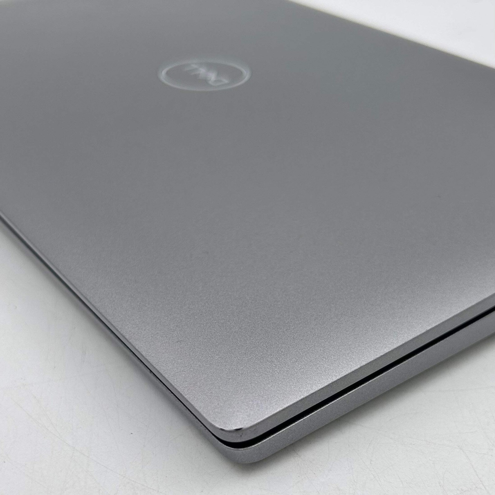 Dell Latitude 5450 14″ Core Ultra 7 165U 1.7GHz 32GB RAM 512GB SSD