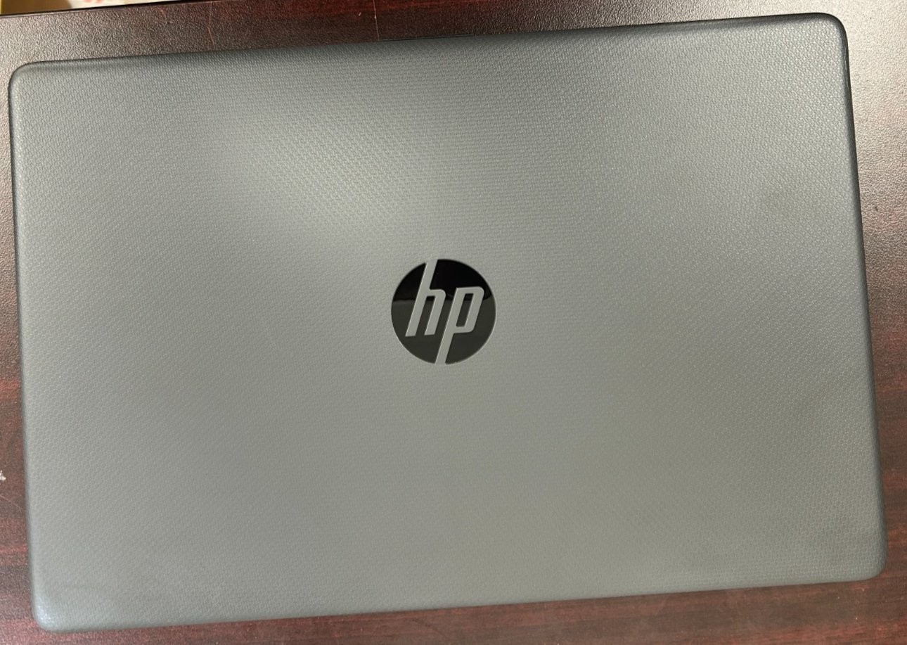 HP 250 G8 15.6″ Intel Core i5-1135G7 16GB RAM 256GB SSD (4L1Q8UT#ABA)